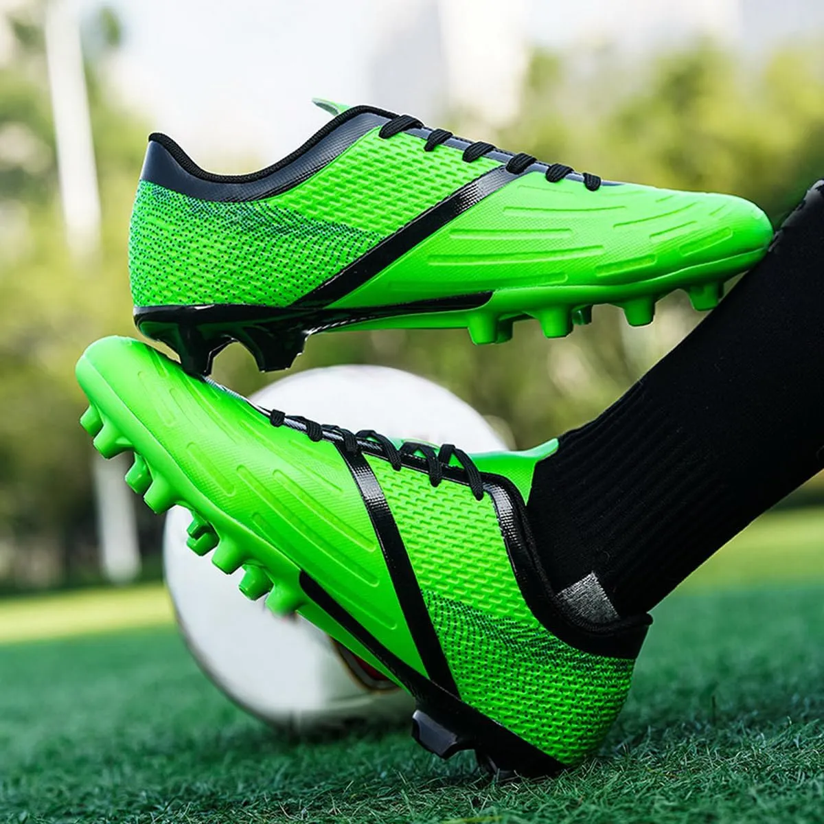 DHOVOR Big Boys Soccer Cleats Football Shoes for Kids Football Cleats Professional Athletic Training Soccer Shoes