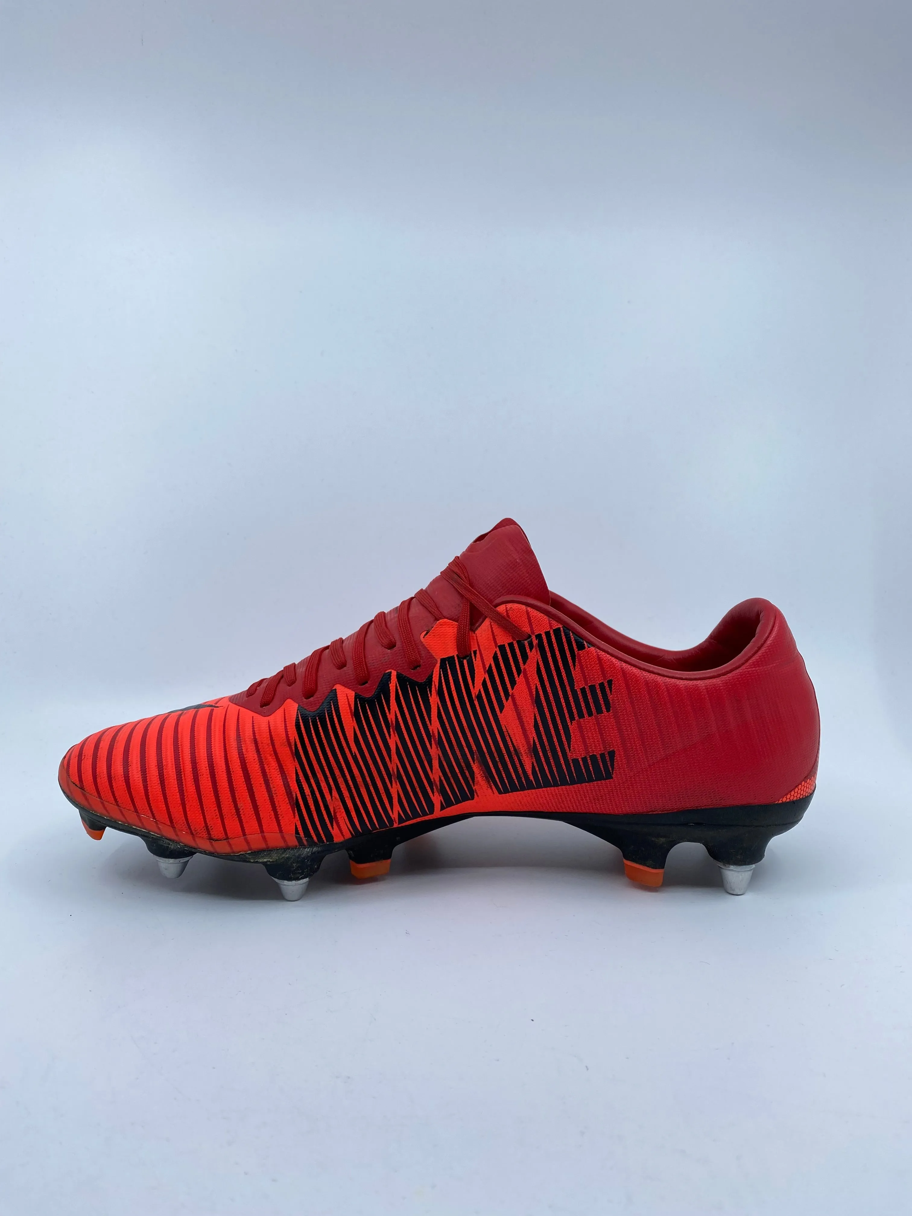 Nike Mercurial Vapor XI - Size 41