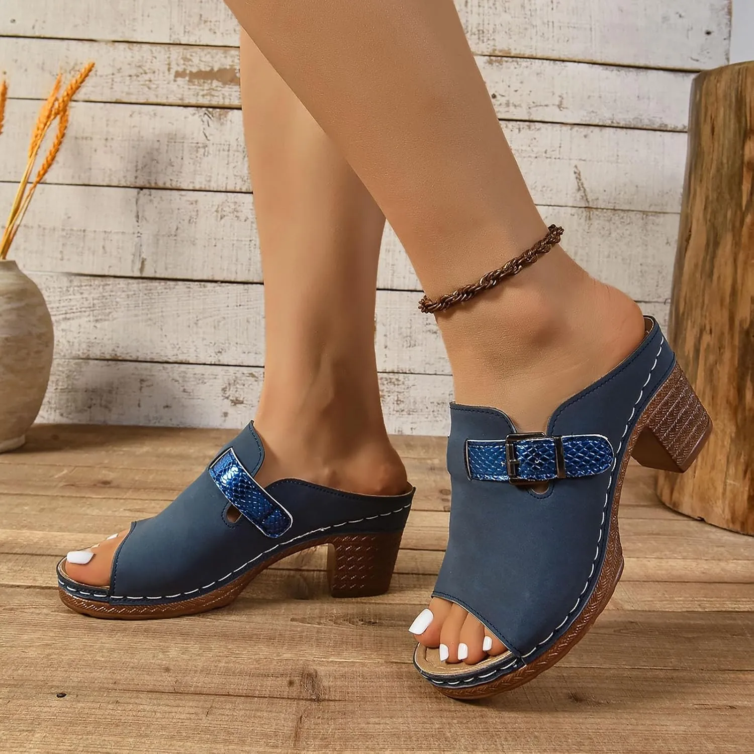 Trendy Women's Open Toe Slippers With Buckle Strap Leather Upper Casual Summer Footwear For Jeans And Comfortable