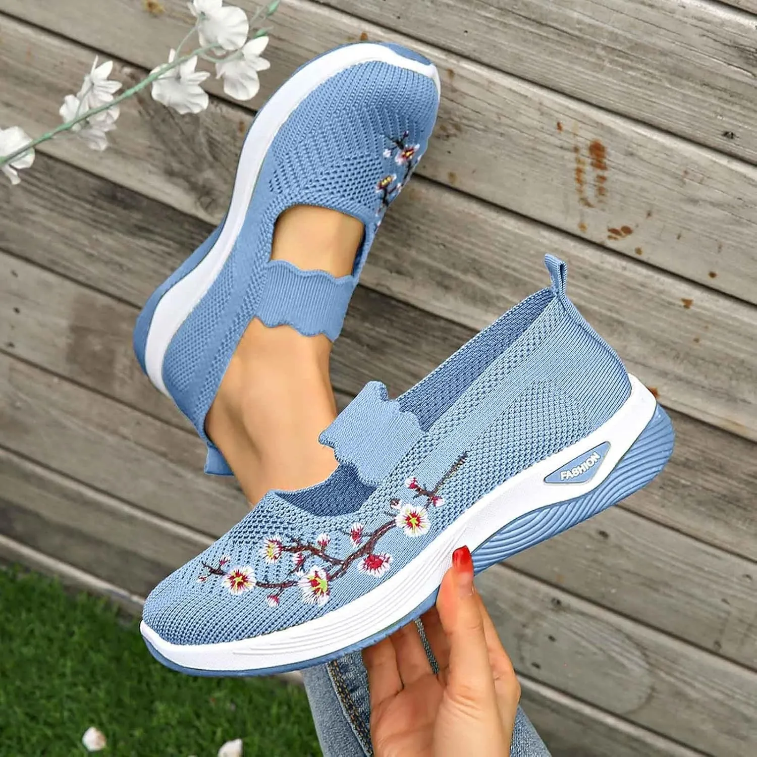 Women's Knitted Mesh Flat Loafers Slip-On Breathable Comfortable Low Top Sport Shoes Fashion Casual Basketball Shoes