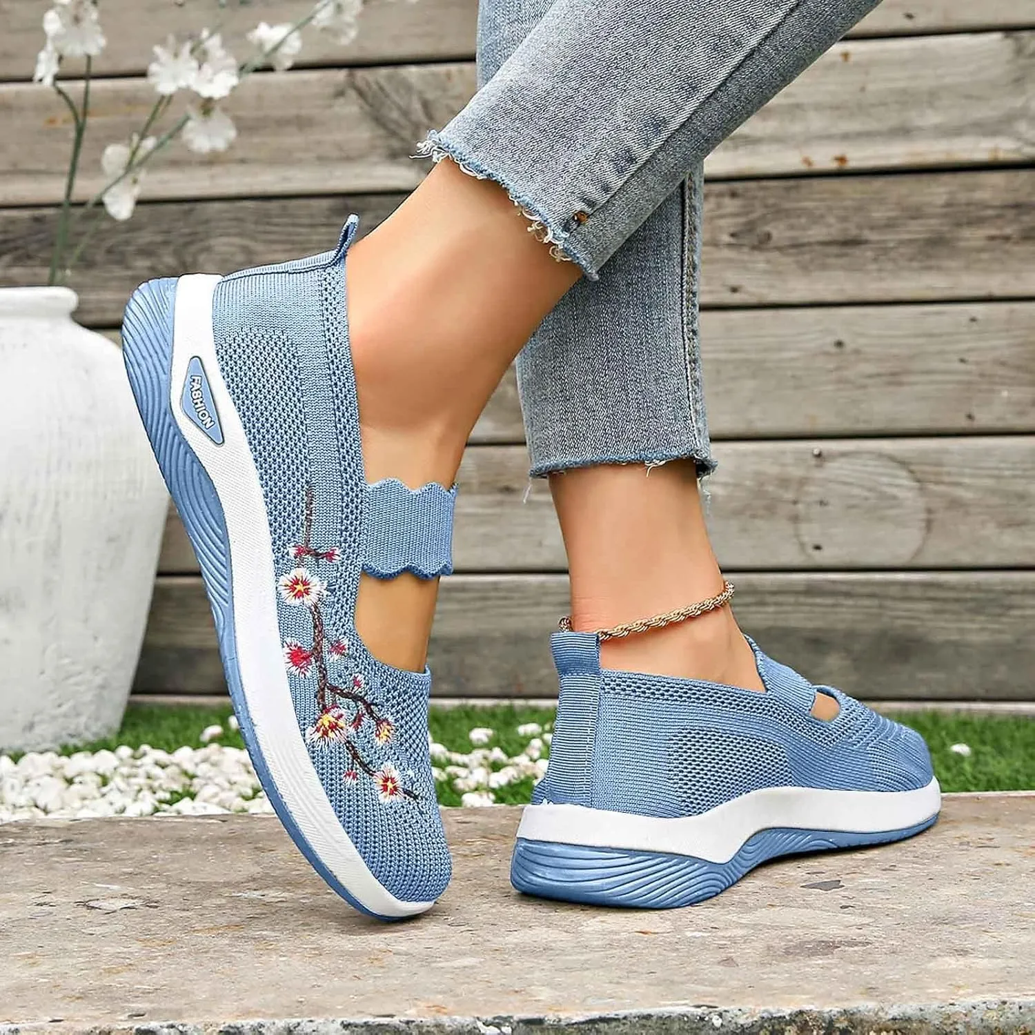 Women's Knitted Mesh Flat Loafers Slip-On Breathable Comfortable Low Top Sport Shoes Fashion Casual Basketball Shoes